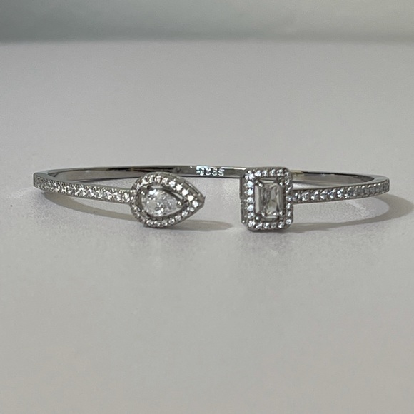 925 Sterling Silver Bangle Bracelet - Picture 2 of 6